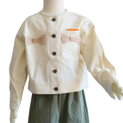 China 100% Korean Cotton Outstanding Quality White Kids Pocket Denim Jacket For Girls for sale