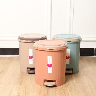 China New design square dustbin foot pedal trash can household dustbin with plastic lid for sale