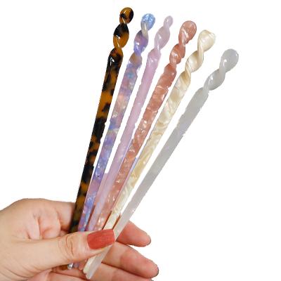 China Hair Styling Tools Vintage Multi Color Single Cellulose Acetate Twisted Traditional Hair Pin Chop Stick Chinese Antique Hair Stick for sale