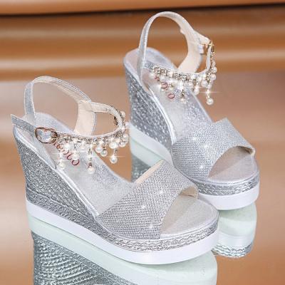 China Wholesale Fashion Trend Shiny Glitter Open Toe Wedges Sandals Ladies Beading Shoes Fashion Sandals for sale