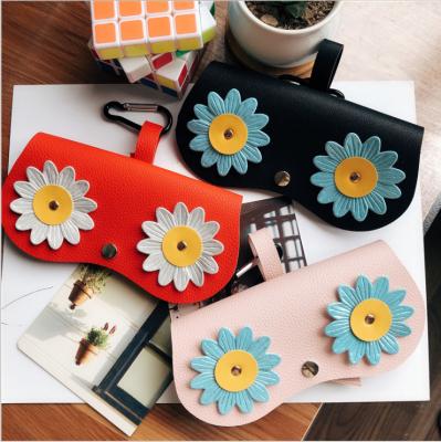 China Glass Fashionable Durable Leather Portable Cute Eyewear Case Sunglasses Case Cartoon Travel Pouch PU Box Protector Bag for sale