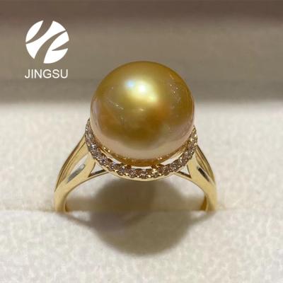 China New Design 18K Gold CLASSIC Diamond Ring With Nice Quality Color Natural South Sea Gold Pearl For Women Party Gift for sale