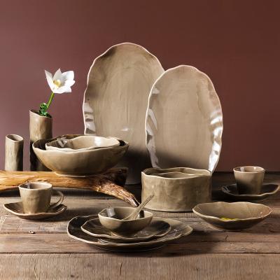 China Vajillas Geschirr Retro Japanese Restaurant Tableware Dishes Brown Ceramic Dishes Hotel Viable Wholesale Rustic Irregular Tableware Dishes for sale