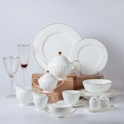 China YAYU Sustainable Western Style Gold Rim Luxury Porcelain Dining Dinnerware Sets Bone China White Dishes Bowls Set Ceramic Dinnerware Set for sale