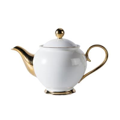 China YAYU Choice Gold Handle and Spout Viable Superior Porcelain Heat Resistant Tea Kettle for Restaurant Western Fine Bone China English Teapot for sale