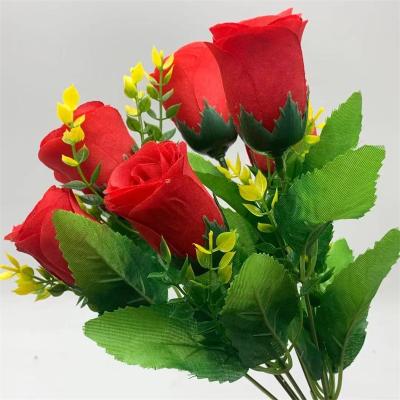 China Fashional Artificial Flowers Artificial Silk Wholesale Fabric Roses Seven Headed Flower Bud Heads Simulated Plastic Rose Flower Head for sale