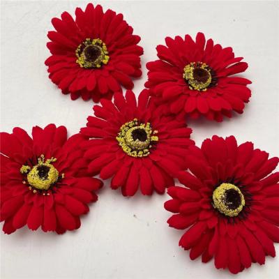 China Eco-Friend Chrysanthemum Flower Head Wedding Party Home Decoration Wholesale Velvet Chrysanthemum Artificial Flat Flower Head for sale