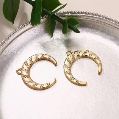 China Hot Selling Fashion Zinc Alloy Gold Plated Diamond Moon Charm Pendant For Bracelet Necklace for sale