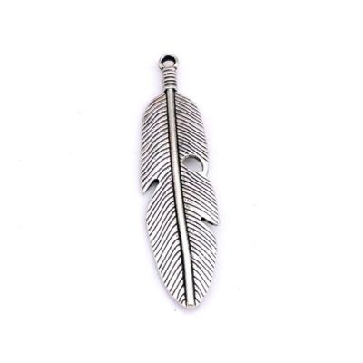 China New Neo-Gothic Classic Design Plated Gold Feather Pendant Necklace Plated Silver Plated Key Chain Pendant Accessories for sale