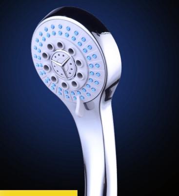 China ABS High End Wall Mounted Rain Shower Head Strong Pressure Eco Friendly for sale