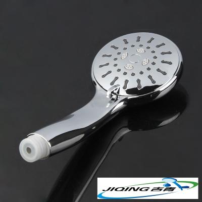 China Water Saving Filtering Shower Head With Handheld For Shower Hard Water for sale