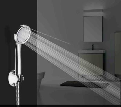 China Bathroom Remove Water Saver Shower Head / Modern Rain Shower Head Silver Color for sale