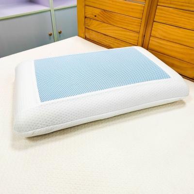 China Larger Size Single Pillow Gel Memory Foam Anti-Static Vacuum Packing Adult Pillow Available for sale