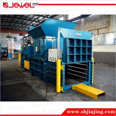 Κίνα machinery & Horizontal Plastic Material Bottle / Solid Waste Compactor Machine For Recycling προς πώληση