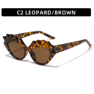 China Fashion sunglasses shape 2022 new Cat Eye Sunglasses personality street exposure men and women's sunglasses for sale