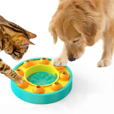 China Sustainable Wholesale Pet Supplies Smart Wheel Driver Long Lasting Food Dispensing Non-Slip Rubber Bowl Toys for sale