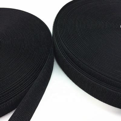 China Durable Nylon And Polyester 25mm Adjustable Hook And Loop Tape Tape Roll for sale