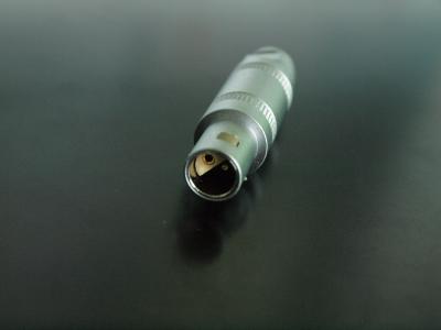 China Ce RoHS Approve Self Latching Push Pin Connector Half Moon Insert for sale