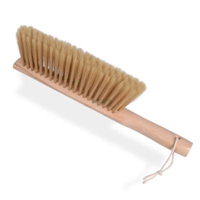 China Sustainable beech fiber bed and wooden sofa brush with long handle, WOODEN BED BRUSH for sale