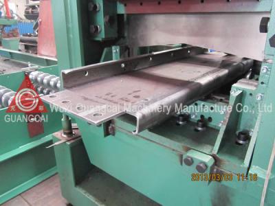 China Heavy Gauge C / Z Type Purline / Purlin Roll Forming Machine with Hydraulic and PLC System for sale