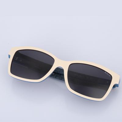 China UV Protection New Style Fashion Polarized Own Logo Unisex Sunglasses for sale