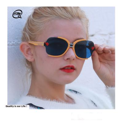 China Yellow UV Protection Color Fashion Style Girls Silicone Sunglasses for sale