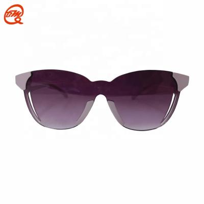 China Dongguan Manufacturer Fashion Sunglasses QBM 1011 Unique Silicone Material Frameless Sunglasses for sale