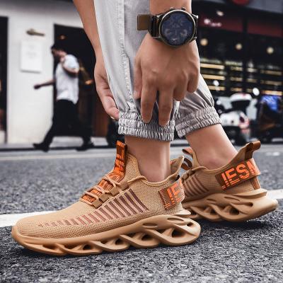 China 2021 Fashion Summer Men's Sneakers Breathable Mesh Men Casual Shoes Cushioning Blade Shoes CUSHIONING for sale