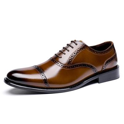 China New Style Deodorization Handmade Men Wedding Formal Business Shoes Lace Up Genuine Leather Men's Elegant Shoes Brown Black Brogue Shoes For Men for sale