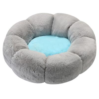 China Travel Factory Direct Sales Flower Shaped Pet Beds Accessories Luxury Pet Bed Soft Non Slip Dog Beds for sale