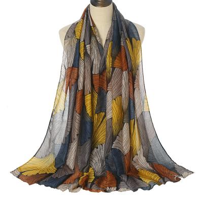 China New Bali Single Yarn Printed Scarf Female Muslim Winter Scarf Hot Thin Silk Scarf for sale