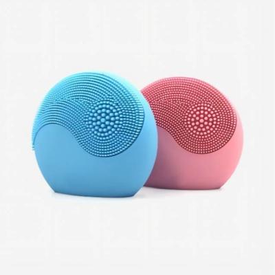 China 2022 New Arrival Rechargeable Vibration Dish Silicone Facial Massager Brush Multifunctional DEEP CLEANING Beauty Scratch Cleaning Instrument for sale