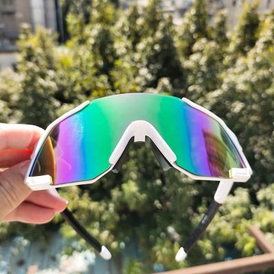 China 2022 Branded Luxury Fishing Cycling Sunglasses Fashionable Outdoor Unisex Bike Bicycle Sports With Side Shields Safety Lenses For Women Men for sale