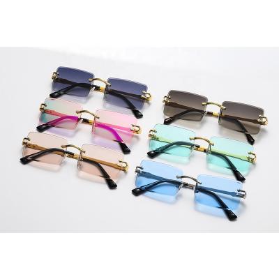 China Fashion Sunglasses Wholesale Designer Luxury Design Vendor Custom Women Men Shades Shape Rimless Sunglasses 2022 Square Sun Glass for sale