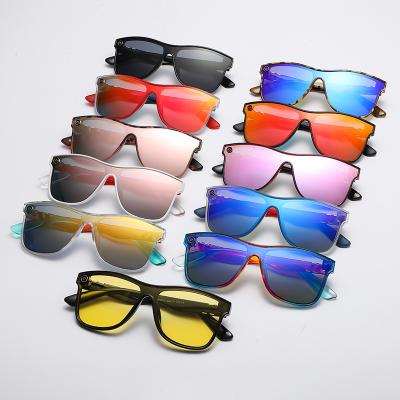 China Sports Sunglasses Outdoor Sports Cycling Sunglasses Colorful Big Frame One-Piece Lenses For Men Women Women Hot Sale Protection Eyewear Sunglasses for sale