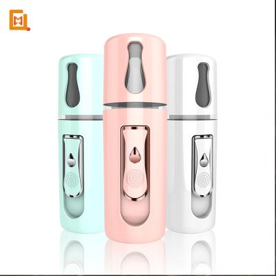 China Mini Humidifier New Model 300mL Wooden Essential Oil Humidifier Aroma Diffuser With USB Cool Mist 30*100*30mm for sale