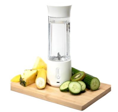 China Portable Car Protein Shaker Travel Juicer Blender Cup with USB Rechargeable Battery for sale