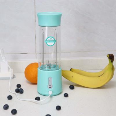 China Hot Sale Car 500ml Amazone Fruit Mini Electric Rechargeable USB Rechargeable Personal Juicer Portable Blender for sale