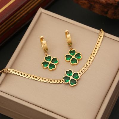 China New Launched TRENDY Good Luck Clover Fashion Jewelry Sets Cuban Chain 18K Gold Plated Stainless Steel Jewelry Set for sale