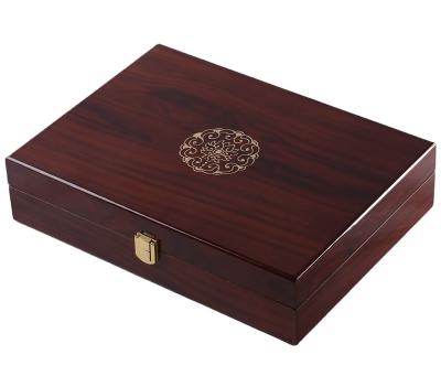 China Handmade Hot Selling Luxury Wooden Gift Box With Flocking Inside en venta