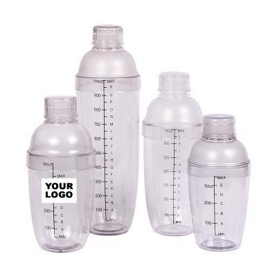 China 500ml/1000ml Plastic Shaker Clear Bar Cocktail Shaker Bottle With Scale And Strainer Top For Wine Bubble Tea Boba Tea for sale