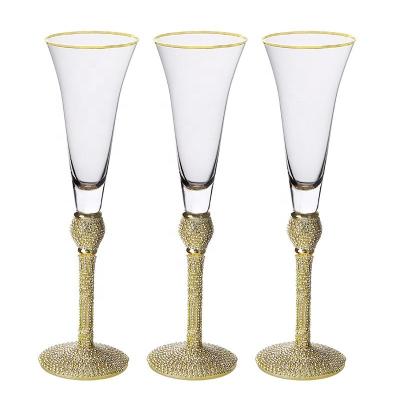 China Champagne Flutes Lead Free Wine Glass Mug With Diamonds Crystal Champagne Glasses For Wedding à venda