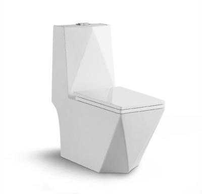 Cina Bagno Quadrato Diamante Disegno One Piece WC in vendita