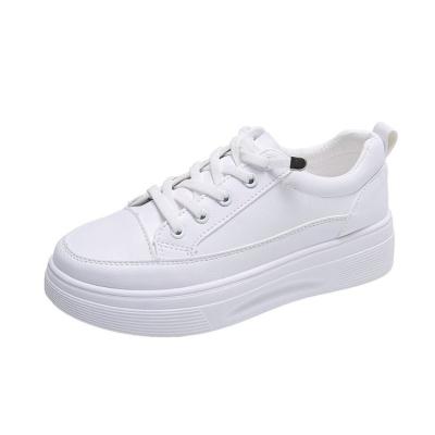 China 2022 Trend Women's New Spring Casual Shoes Women's Breathable Lace Up Sneakers Fashion White Sneakers for sale