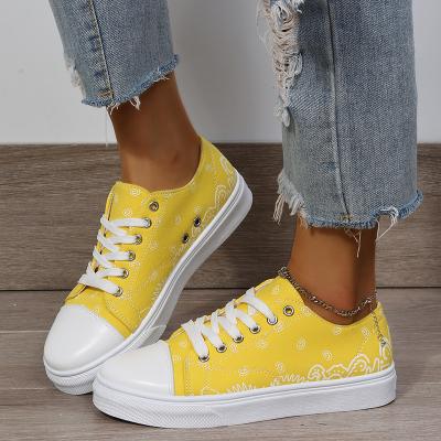 China 2021 Fashion Trend Casual Sneakers Women Vulcanize Shoes For Women Canvas Shoes Autumn Lightweight Solid Flat Sport Shoes for sale