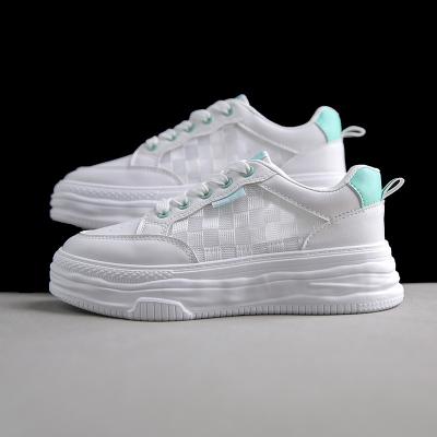 China 2022 fashion trend white chunky sneakers for women and ladies for sale