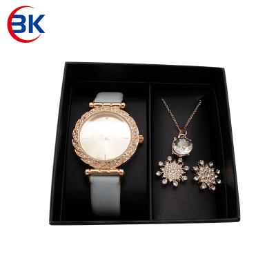 China Water Resistant Women Watch And Necklace Earrings Set Crystal Quartz Watch Lady Gift Set Box for sale