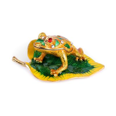 China Fashionable Custom Jewelry Box Fairy Tale Frog Prince Jewelry Gift Box Luxury Jewelry Box for sale