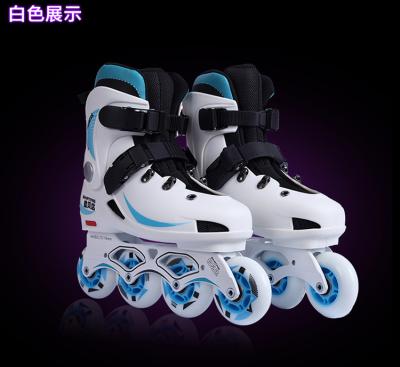 China Four Wheel Mens Skate Shoes Wholesale Inline Roller Skate Shoes KH015 for sale