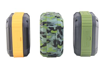 China Mini Outdoor Bluetooth Speaker Green Color Subwoofer Waterproof 3.7V for sale